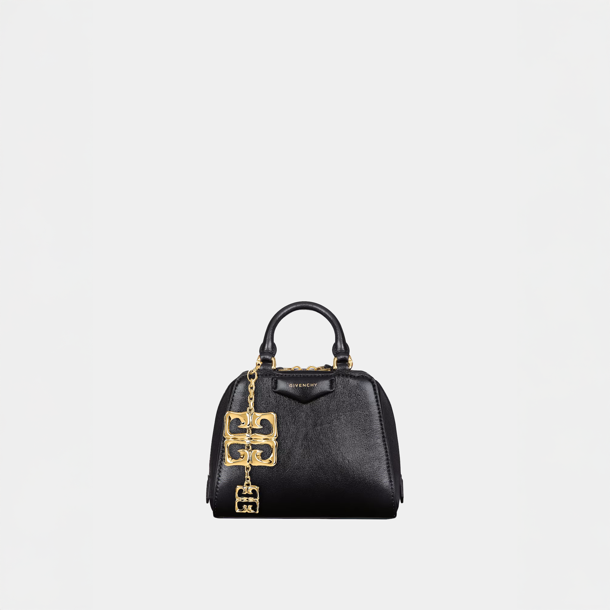 Borsa Givenchy Antigona Cube nano in pelle con charm