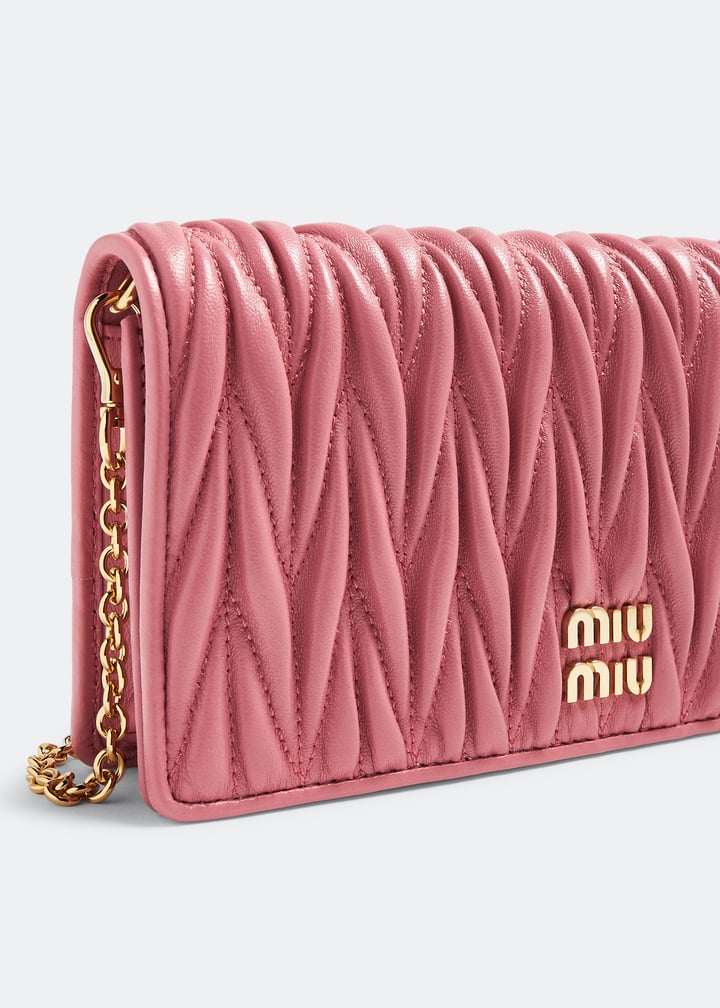 Miu Miu matalasse smartphone bag