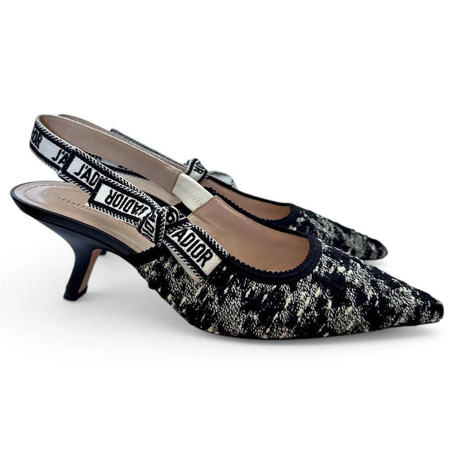 Dior in tweed
