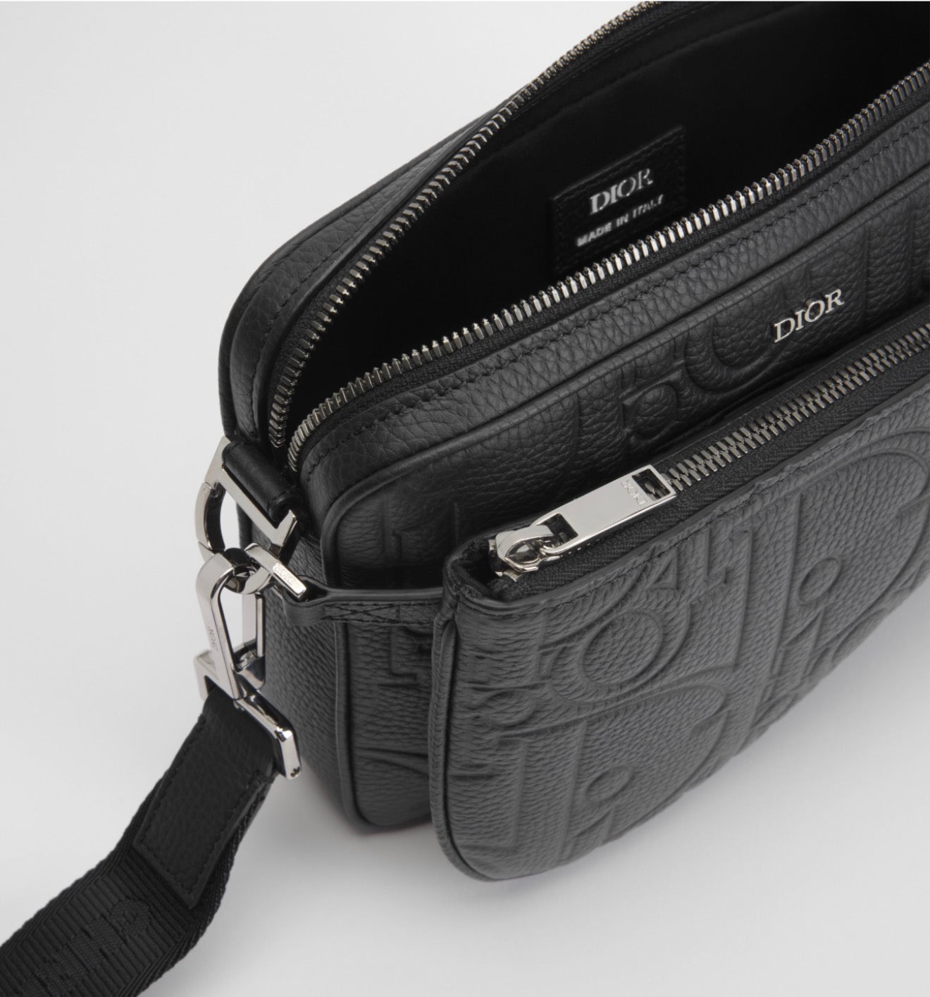 Triple Pouch Saddle