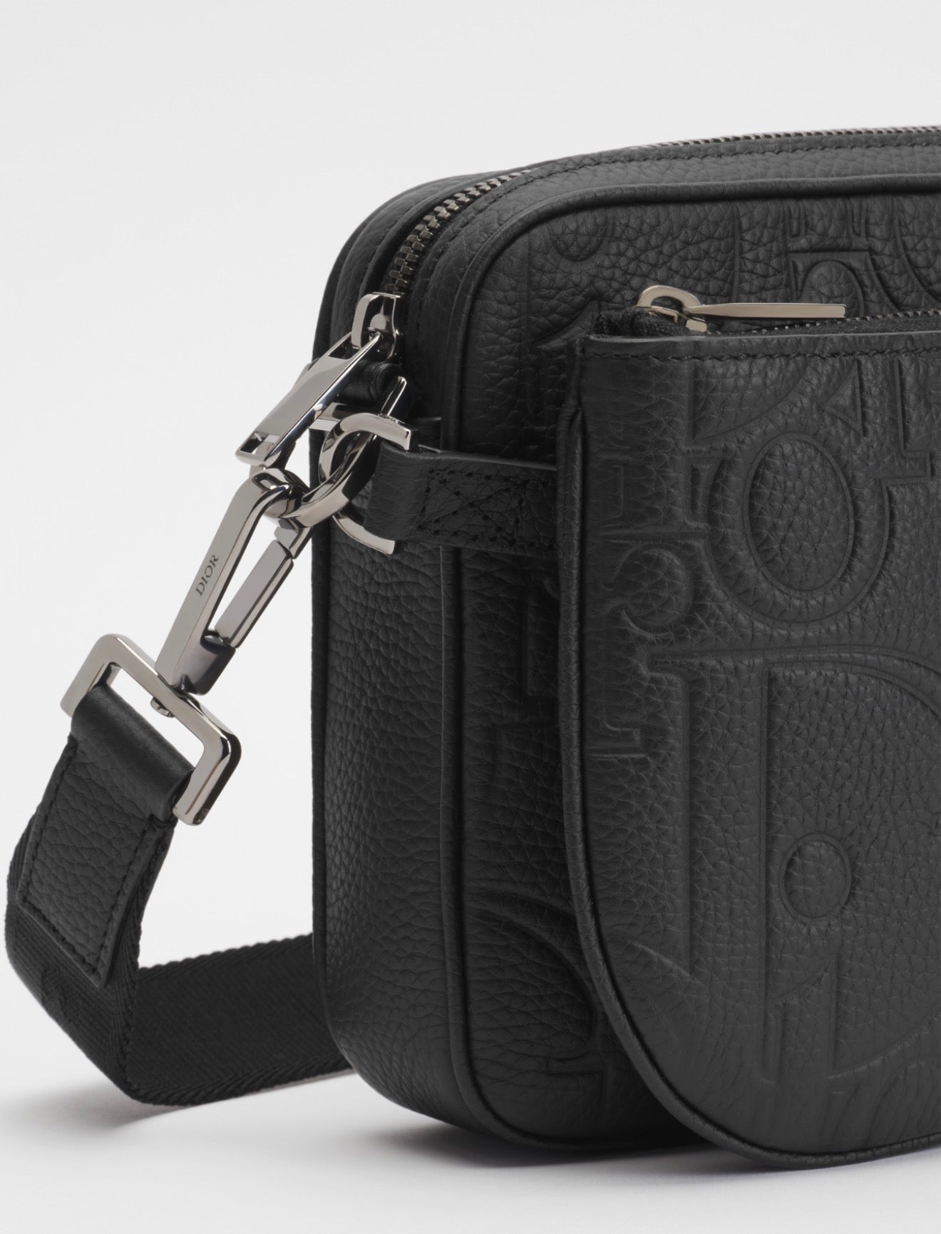 Triple Pouch Saddle