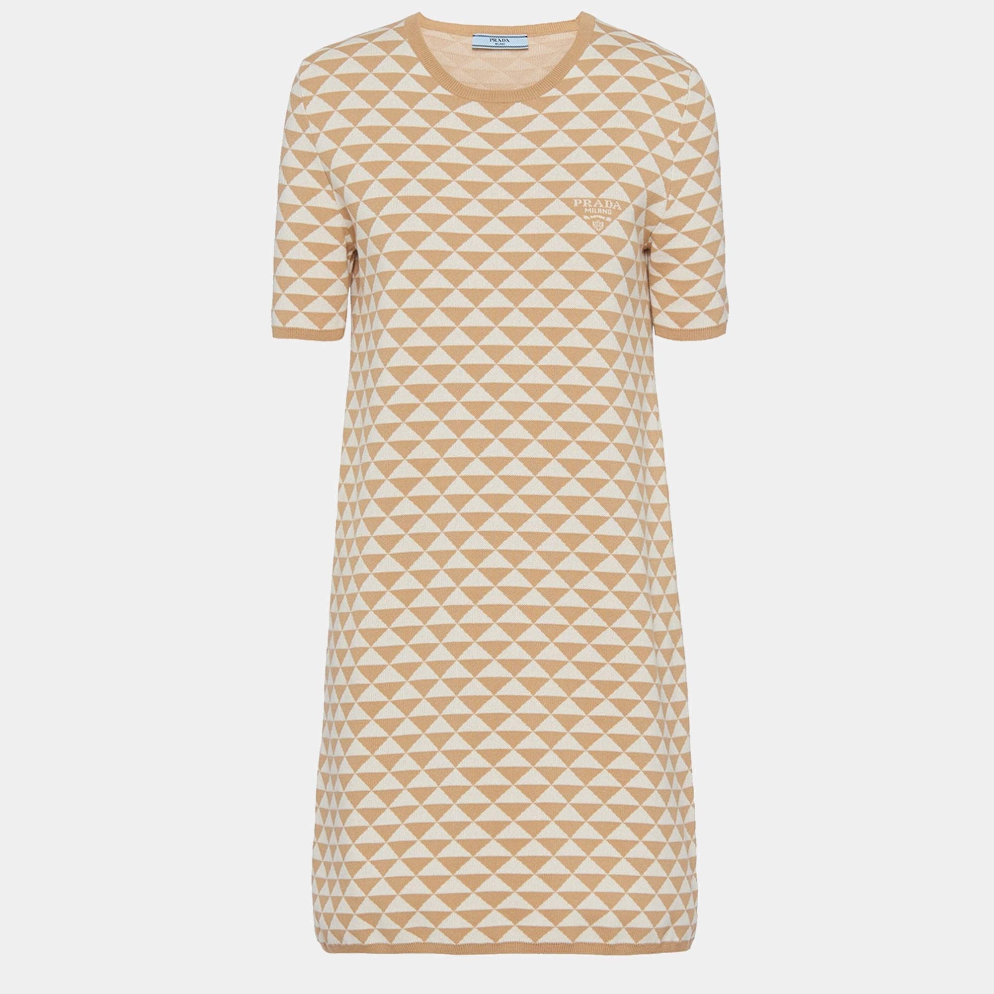 vestito prada triangolo